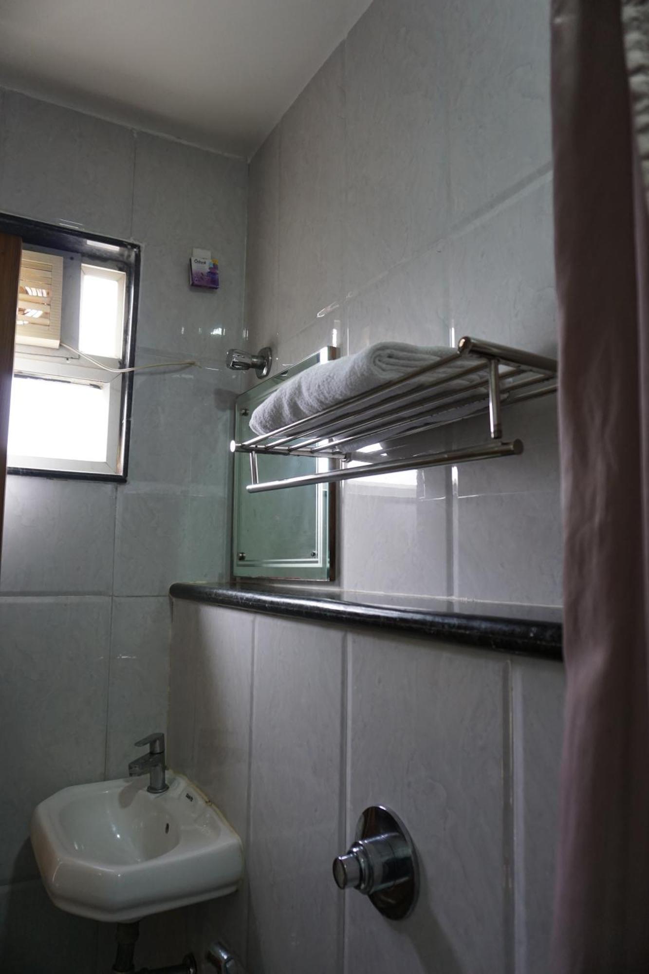 Kingscross Residency Hotel Chennai Bagian luar foto